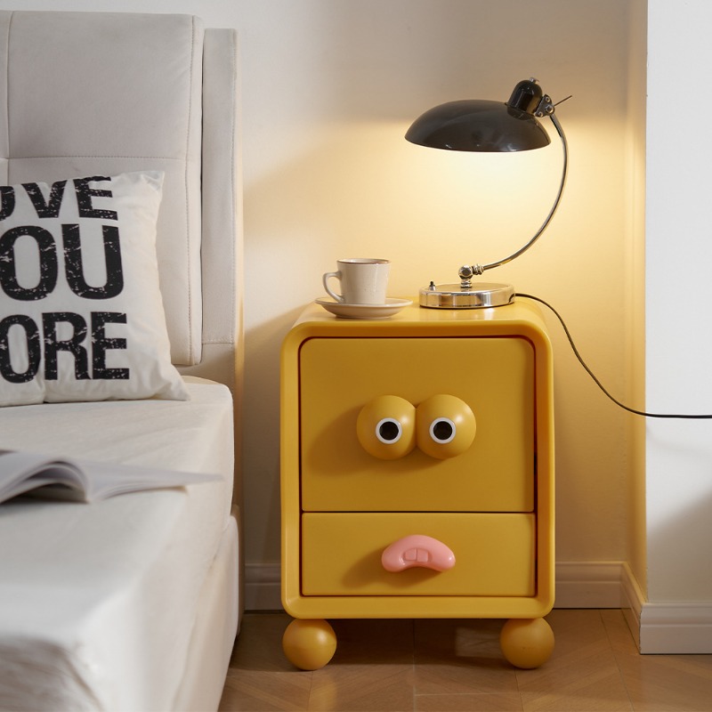 Comodino creativo con ripiano  - Tables recensione e prezzo